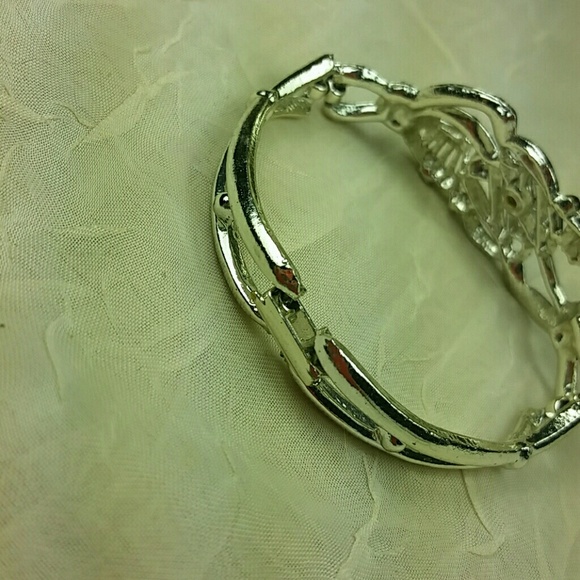 Ornate Polished Silver Tone Filigree Bracelet w Pastel Blue Crystal Focal Bead - Picture 6 of 6